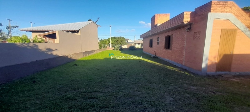 Casa com 3 terrenos no Balneário Jardim Olivia, na Av. principal.: 6ª foto da galeria de imagens do imóvel