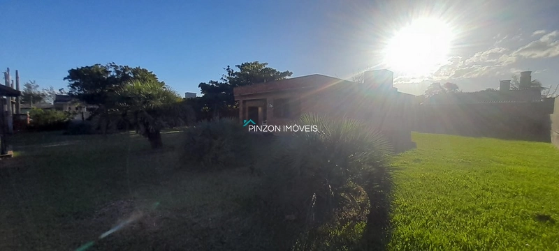 Casa com 3 terrenos no Balneário Jardim Olivia, na Av. principal.: 4ª foto da galeria de imagens do imóvel