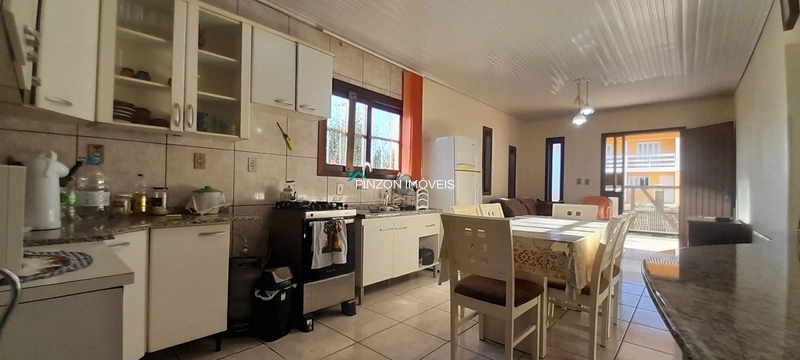 DUAS CASAS NO MESMO TERRENO NO CORAÇÃO DE ARROIO DO SAL!: 11ª foto da galeria de imagens do imóvel