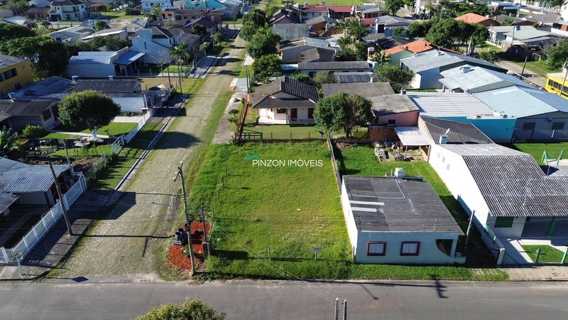 TERRENO DE ESQUINA A 300 METROS DO MAR EM ARROIO DO SAL: 2ª foto da galeria de imagens do imóvel