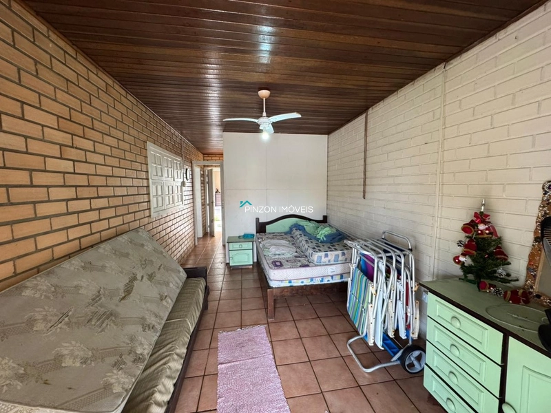 CASA A 50M DA PRAIA EM ATLÂNTIDA SUL: 15ª foto da galeria de imagens do imóvel