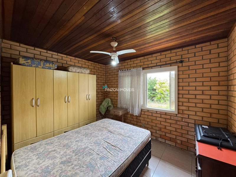 CASA A 50M DA PRAIA EM ATLÂNTIDA SUL: 10ª foto da galeria de imagens do imóvel