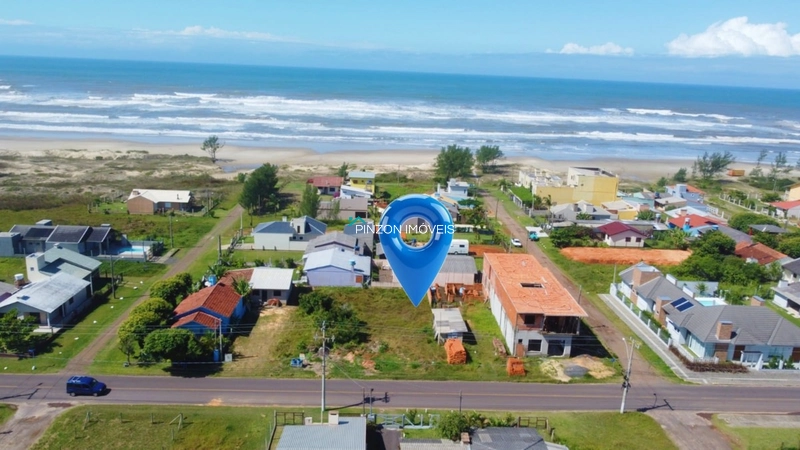 Terreno na primeira quadra do mar, em Arroio do Sal: 2ª foto da galeria de imagens do imóvel