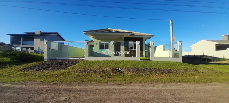CASA NOVA A 250 METROS DO MAR EM ARROIO DO SAL!: 2ª foto da galeria de imagens do imóvel