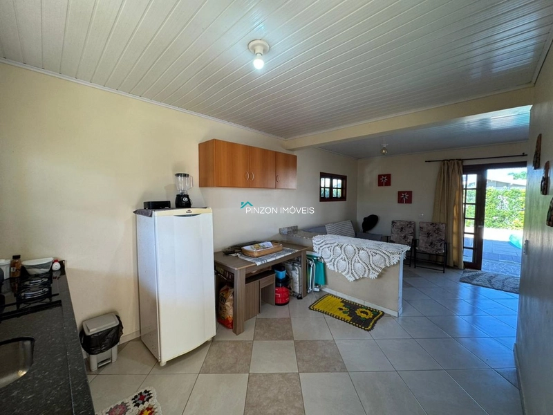 CASA COM PISCINA.: 11ª foto da galeria de imagens do imóvel