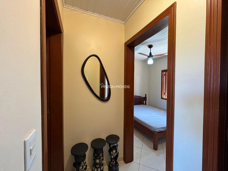 CASA COM PISCINA.: 14ª foto da galeria de imagens do imóvel