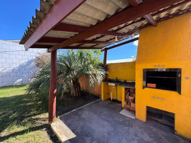 CASA COM PISCINA.: 10ª foto da galeria de imagens do imóvel