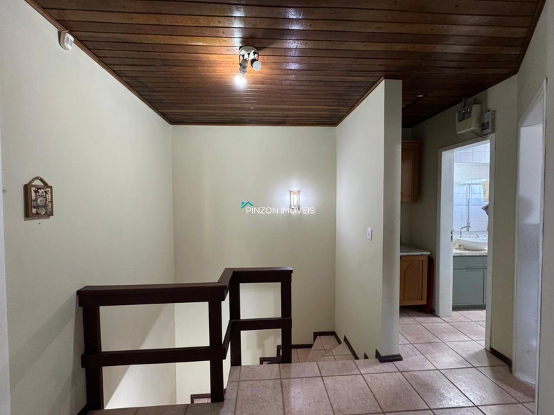 SOBRADO A 50 METROS DO MAR.: 11ª foto da galeria de imagens do imóvel