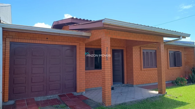 Casa à venda na avenida principal de Areias Brancas – Arroio do Sal!: 2ª foto da galeria de imagens do imóvel