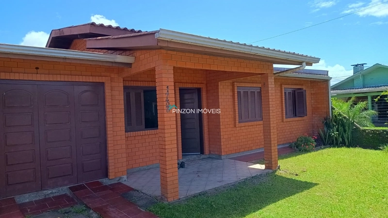 Casa à venda na avenida principal de Areias Brancas – Arroio do Sal!: 1ª foto da galeria de imagens do imóvel