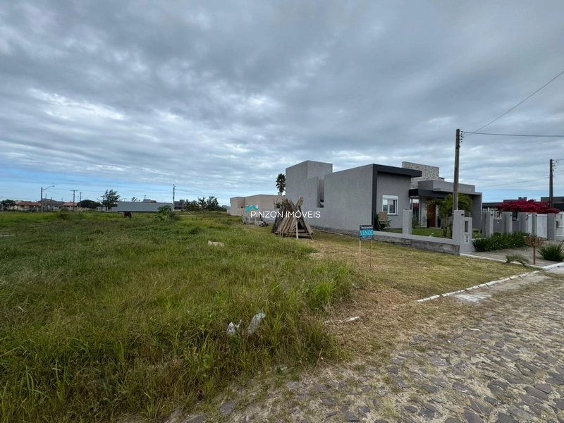 TERRENO EM ATLÂNTIDA SUL: 3ª foto da galeria de imagens do imóvel