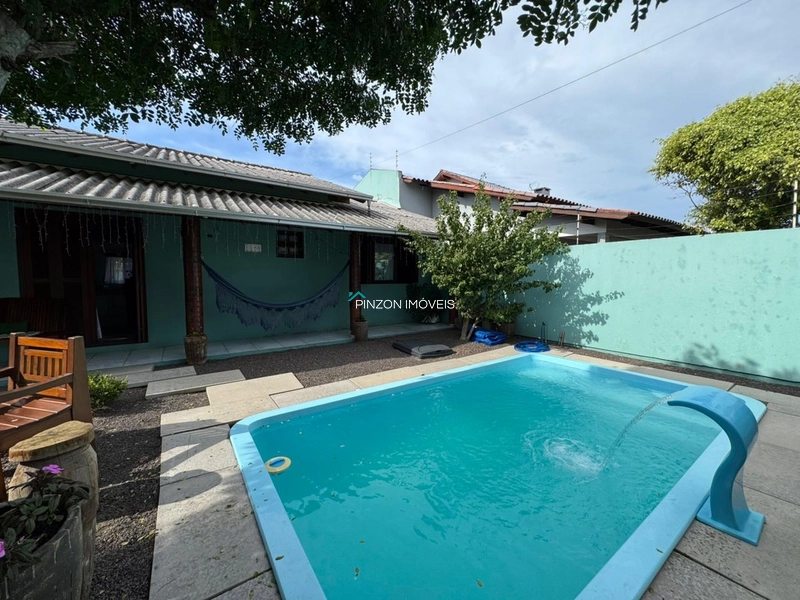 CASA COM PISCINA - ATLÂNTIDA SUL: 5ª foto da galeria de imagens do imóvel