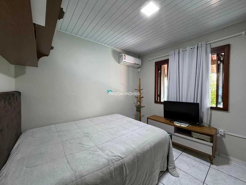 CASA COM PISCINA - ATLÂNTIDA SUL: 7ª foto da galeria de imagens do imóvel