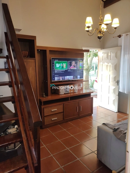 ÓTIMO APARTAMENTO SOBRADO NA PRAIA DE CAPÃO NOVO!: 1ª foto da galeria de imagens do imóvel
