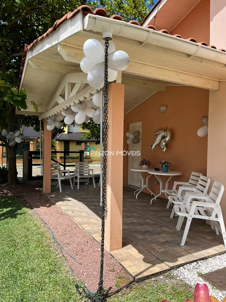 ÓTIMO APARTAMENTO SOBRADO NA PRAIA DE CAPÃO NOVO!: 2ª foto da galeria de imagens do imóvel