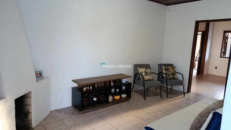 CASA A 300M DO MAR APENAS.: 4ª foto da galeria de imagens do imóvel