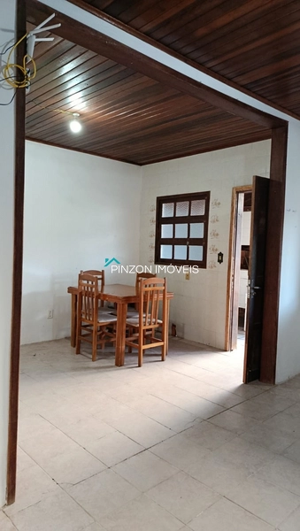 CASA A 300M DO MAR APENAS.: 6ª foto da galeria de imagens do imóvel