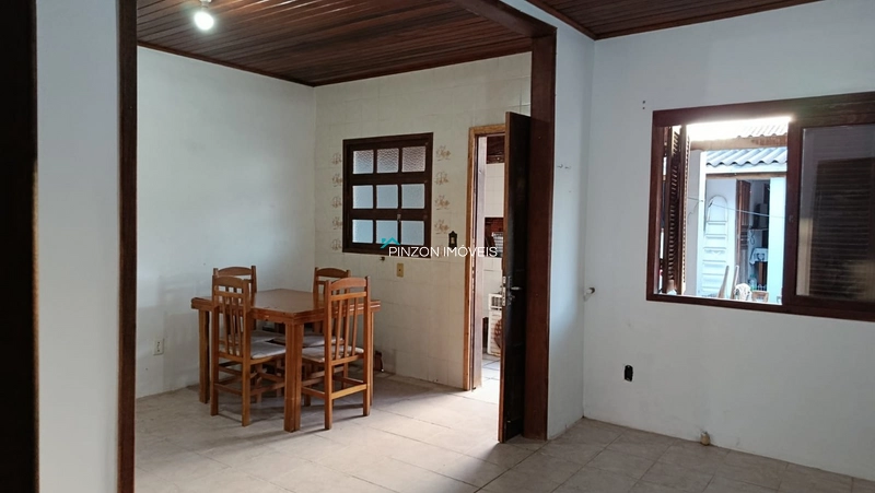 CASA A 300M DO MAR APENAS.: 7ª foto da galeria de imagens do imóvel