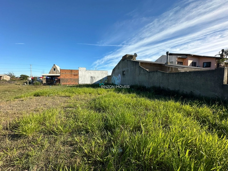 Terreno na Av. Paraguassu: 2ª foto da galeria de imagens do imóvel