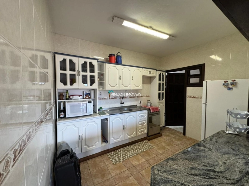 IMOVEL  COM EXCELENTE LOCALIZAÇÃO A 200M DA PRAIA: 16ª foto da galeria de imagens do imóvel