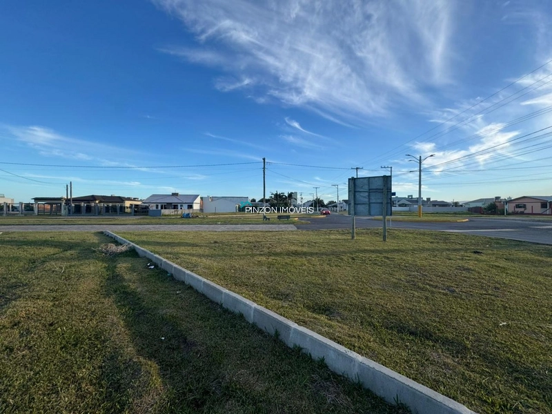 TERRENO EM RÓTULA NA INTERPRAIAS EM ARROIO DO SAL!: 2ª foto da galeria de imagens do imóvel