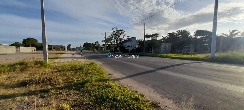 ÓTIMO TERRENO FRENTE LESTE EM ARROIO DO SAL!: 5ª foto da galeria de imagens do imóvel