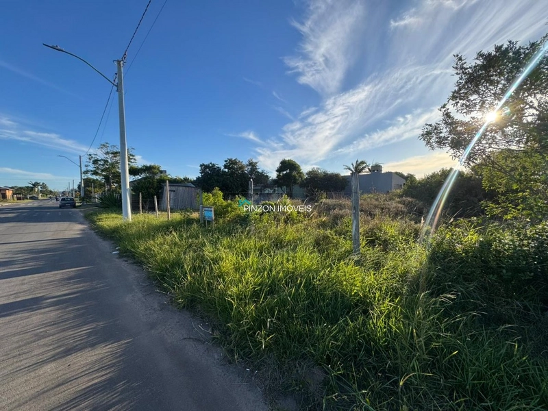 ÓTIMO TERRENO FRENTE LESTE EM ARROIO DO SAL!: 2ª foto da galeria de imagens do imóvel