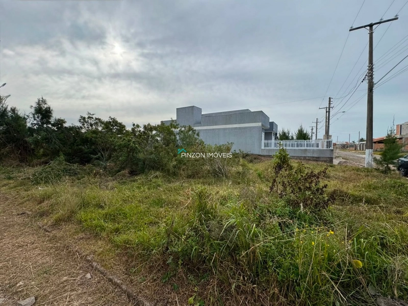 TERRENO DE ESQUINA EM ATLÂNTIDA SUL: 2ª foto da galeria de imagens do imóvel