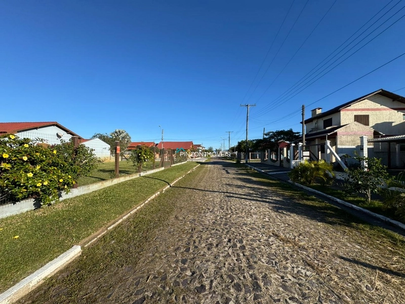 TERRENO A 350 METROS DA PRAIA: 4ª foto da galeria de imagens do imóvel
