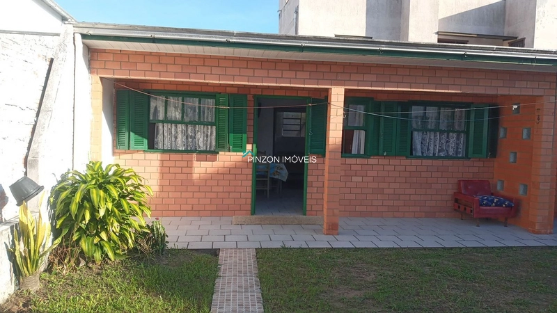 Casa no Centro de Arroio do Sal!: 2ª foto da galeria de imagens do imóvel