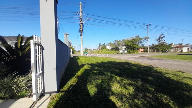 BELA CASA DE ESQUINA COM PISCINA AQUECIDA EM ARROIO DO SAL...: 7ª foto da galeria de imagens do imóvel