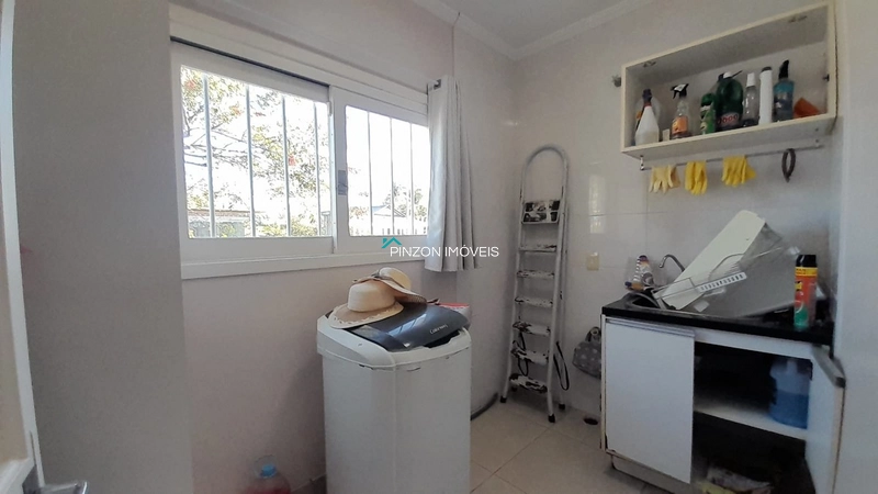 BELA CASA DE ESQUINA COM PISCINA AQUECIDA EM ARROIO DO SAL...: 27ª foto da galeria de imagens do imóvel