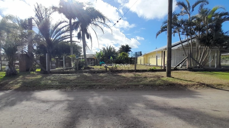 TERRENO CERCADO E ATERRADO NA PRAIA DE ARROIO DO SAL: 1ª foto da galeria de imagens do imóvel