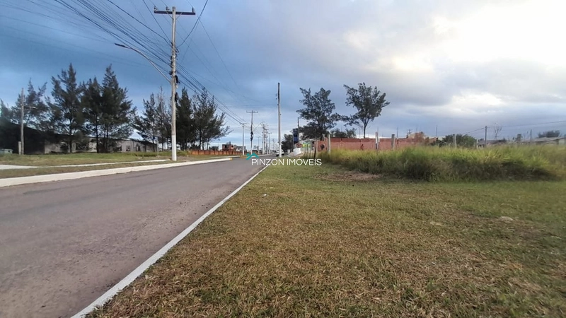 TERRENO BEM LOCALIZADO EM ARROIO DO SAL.: 3ª foto da galeria de imagens do imóvel