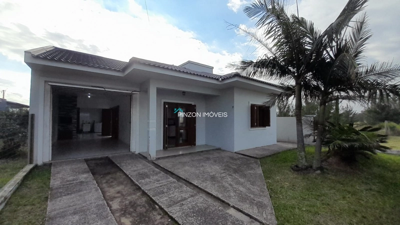 ÓTIMA CASA BEM DISTRIBUIDA PRÓXIMA DO MAR EM ARROIO DO SAL!: 1ª foto da galeria de imagens do imóvel