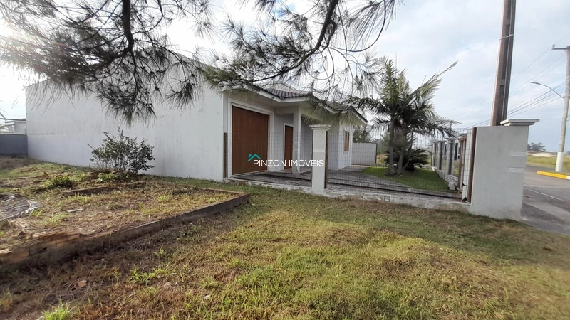 ÓTIMA CASA BEM DISTRIBUIDA PRÓXIMA DO MAR EM ARROIO DO SAL!: 29ª foto da galeria de imagens do imóvel
