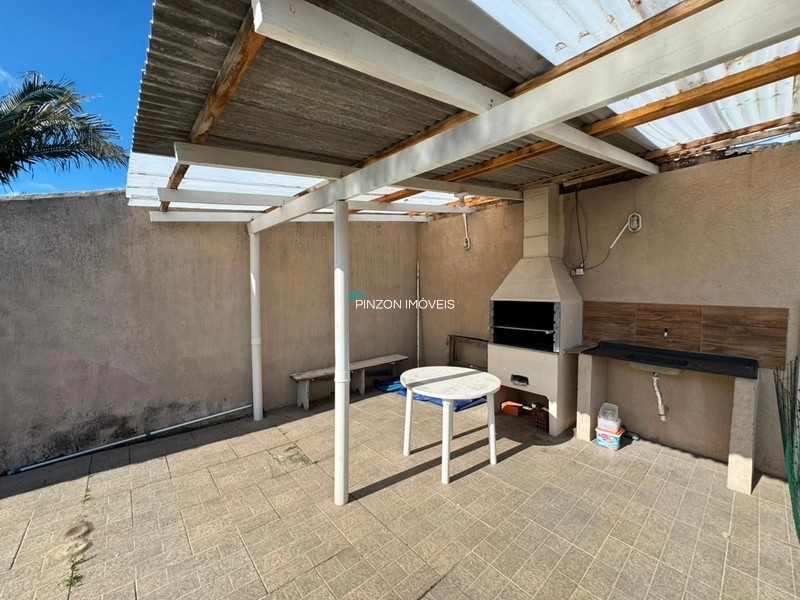Casa com Piscina á 300 metros da praia.: 19ª foto da galeria de imagens do imóvel