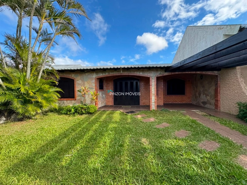 CASA PROXIMA AOS COMERCIOS DE ATLANTIDA SUL: 3ª foto da galeria de imagens do imóvel