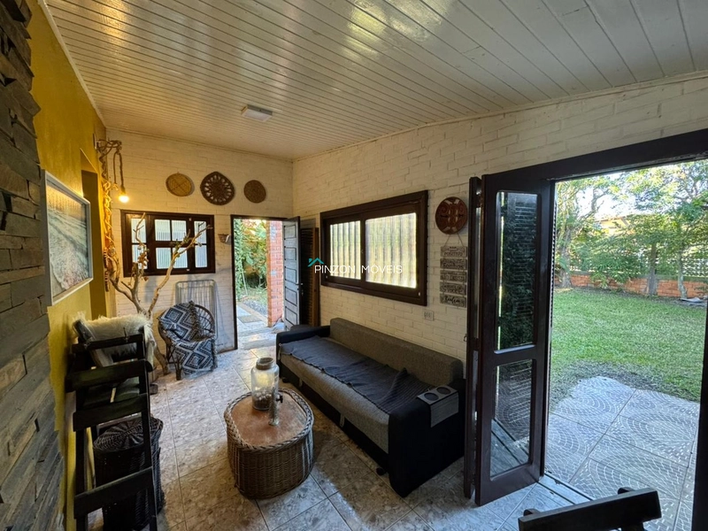 CASA A 300 METROS DA PRAIA: 18ª foto da galeria de imagens do imóvel