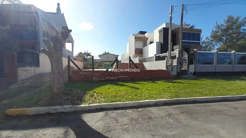 Terreno Exclusivo a Apenas 50m do Mar em Areias Brancas, Arroio do Sal: 1ª foto da galeria de imagens do imóvel