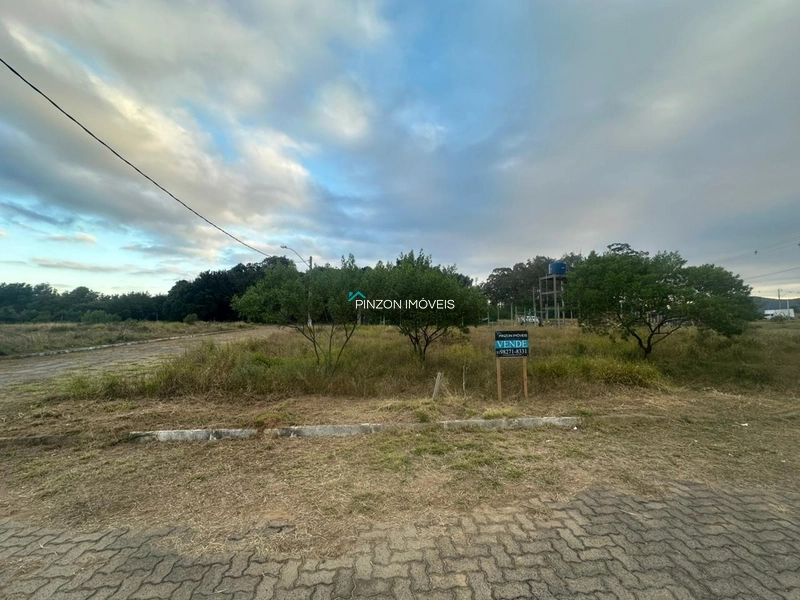 EXCELENTE TERRENO DE ESQUINA NO PALMITAL: 1ª foto da galeria de imagens do imóvel