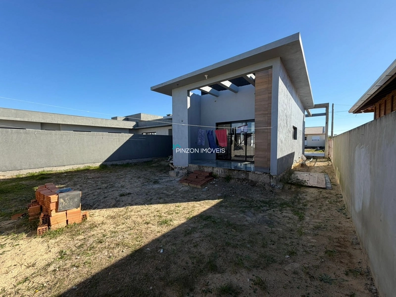 Casa nova localizada em região de moradores: 3ª foto da galeria de imagens do imóvel