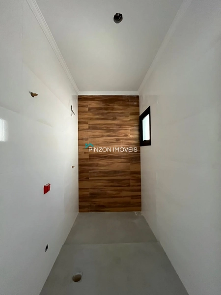 SOBRADO COM PISCINA.: 16ª foto da galeria de imagens do imóvel