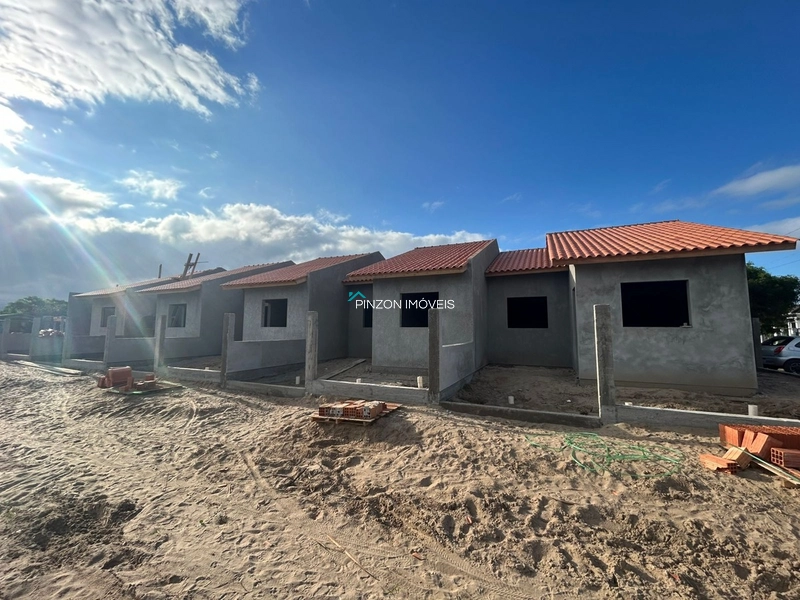 APARTAMENTOS GEMINADOS NOVOS NA PRAIA DE ARROIO DO SAL: 1ª foto da galeria de imagens do imóvel