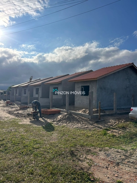 APARTAMENTOS GEMINADOS NOVOS NA PRAIA DE ARROIO DO SAL: 4ª foto da galeria de imagens do imóvel