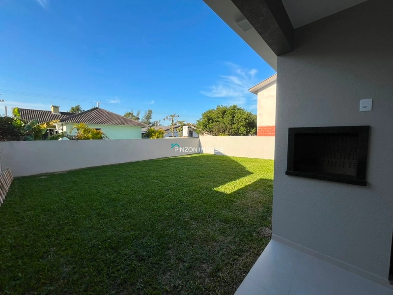 CASA NOVA A 400m DO MAR.: 4ª foto da galeria de imagens do imóvel