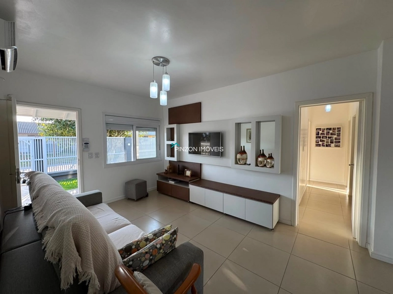 CASA A 50 METROS DA PRAIA: 4ª foto da galeria de imagens do imóvel