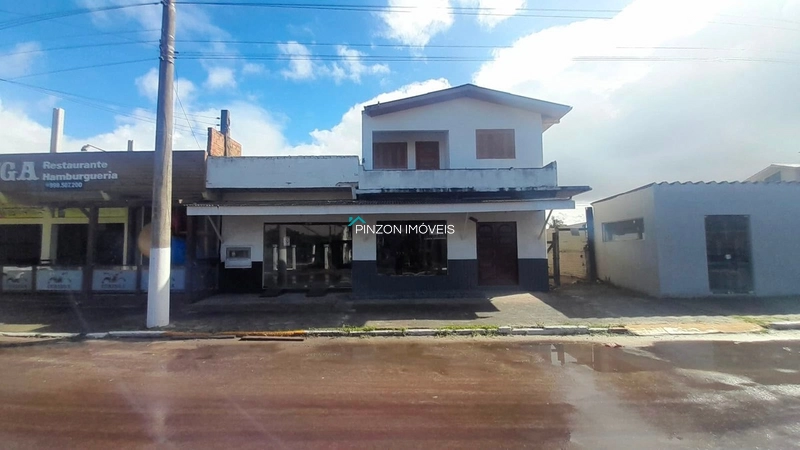 SOBRADO RESIDENCIAL E COMERCIAL EM LOCALIZAÇÃO ESTRATÉGICA NO LITORAL!: 1ª foto da galeria de imagens do imóvel