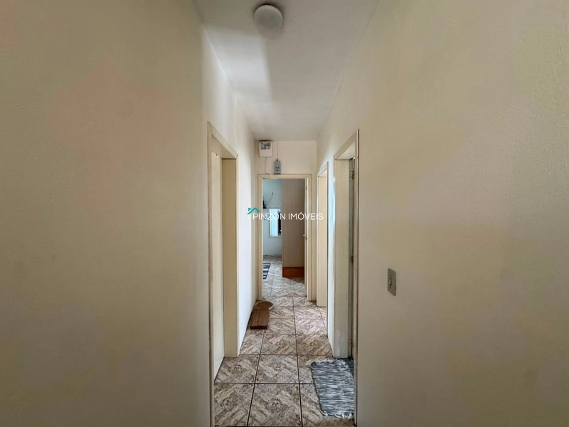 Belíssima casa em avenida: 19ª foto da galeria de imagens do imóvel
