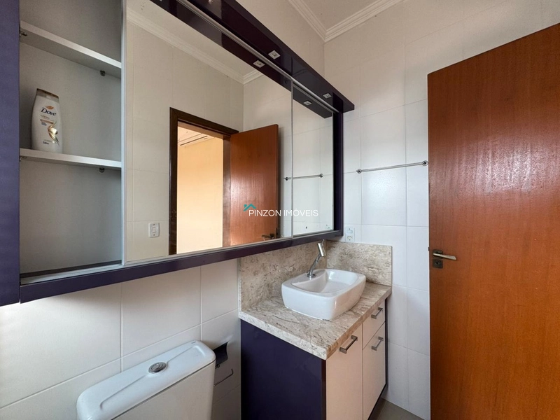 Sobrado a 200m da praia.: 15ª foto da galeria de imagens do imóvel